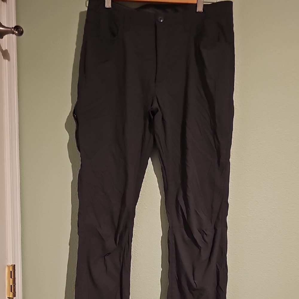 Eddie Bauer Men’s 32x32 Black Performance Pants